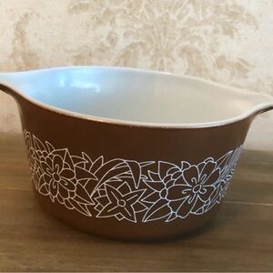Vintage Pyrex Woodland Brown/ White Baking Dish